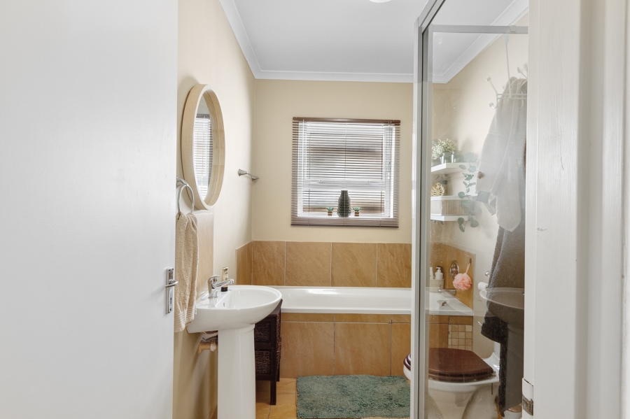 3 Bedroom Property for Sale in Onverwacht Western Cape